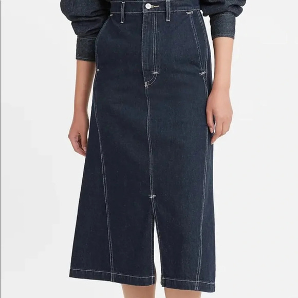 LEVI'S RED WOMEN'S LOW-RISE TWISTED SLIM BLUE DENIM SKIRT SIZE MEDIUM - Picture 3 of 16